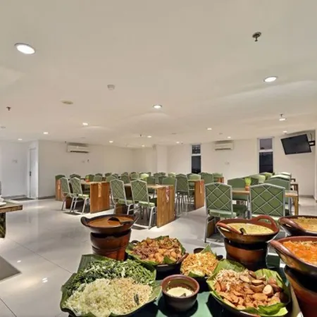 Whiz Hotel Pemuda Semarang