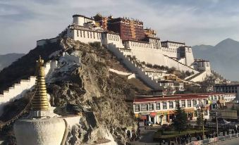 Lhasa Wengsuodi Hotel