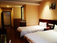 新e家连锁酒店(宁波客运中心店)