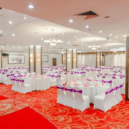 Chuxiong WeishengXiongbao Hotel Отели в г. Чусион