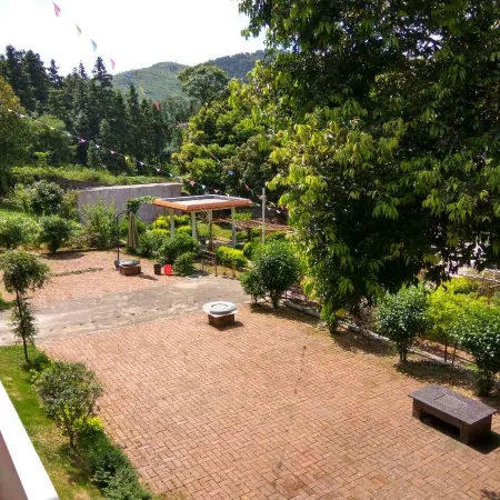 Yingde Yingxi Diecui Homestay (Yingxi Peak Forest Shop)