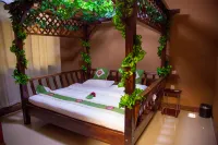 Qiaojia Yijia Inn