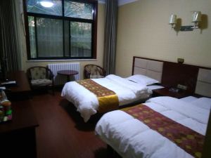 Xinbo Business Hostel