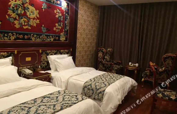 爐霍翔巴大酒店