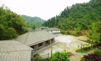 Muchuanyuyuan Mountain Villa