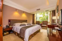 Mount Forest Hotel