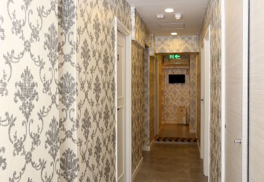 조이스 하우스의 깔끔하고 현대적인 객실 내부