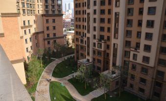 Xining Yinhe Theme Hotel