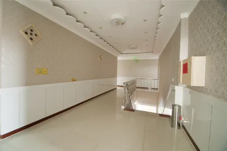 Pingyi Xinsheng Hotel