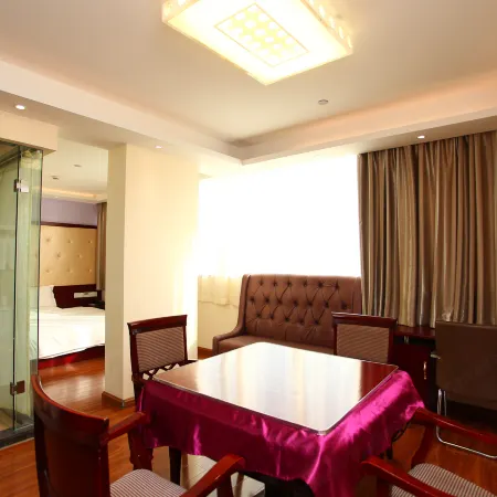 7Days Inn Chain Hotel (Xiangshui Jinhai Road Wuzhou Hotel)