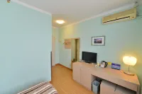 Guantong Modern Hotel (Beijing Qianmen)