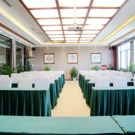 Ripple Yun Hotel (Ordos Wanda Plaza)