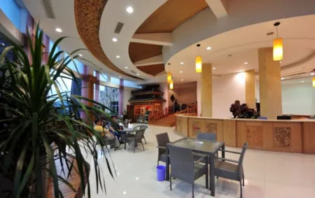 Langdong Forest Hot Spring Hotel Отели рядом с достопримечательностью «Former site of Chinese Soviet Bank»