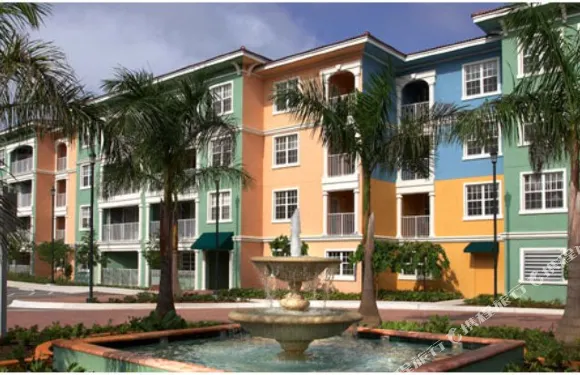 韋斯頓鎮中心米茲納廣場，勞德代爾堡