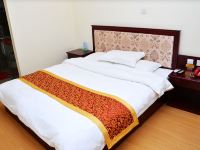 金桂酒店(郫县龙湖天街电子科大店) - 舒适大床房