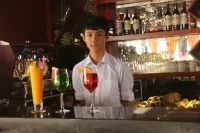 โรงแรมหังเทียนเฉิง - ที่มีบาร์