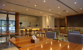 7 Premium Hotel (Chongqing Longtousi North Railway Station Center)