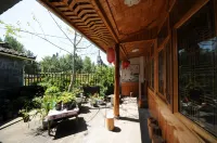 Tengchong Water Scenery Tree Farmhouse