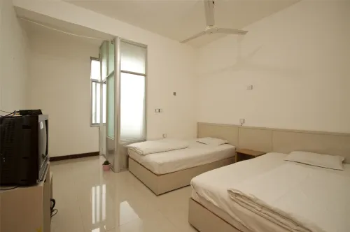 Yishui Hongfu Hotel
