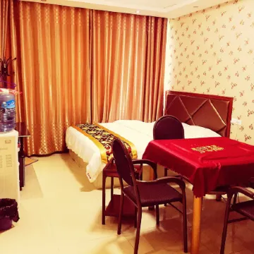 Huaying Yuelai Hotel