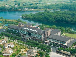 Guilin Lijiang Holiday Hotel