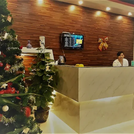 76 Express Hotel