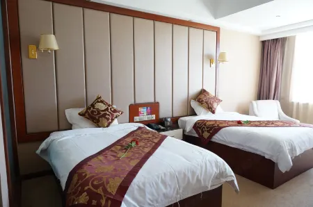 Chuxiong Mouding Huahu Chengji Hotel