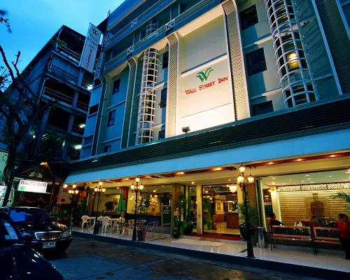 โรงแรมวอลล์สตรีท อินน์ โรงแรมใกล้อาคารซีพี