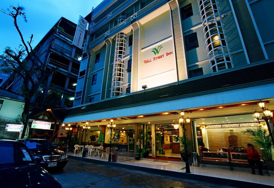 รีวิววอล์ล สตรีท อินน์ - โปรโมชั่นโรงแรม 3 ดาวในกรุงเทพฯ | Trip.Com