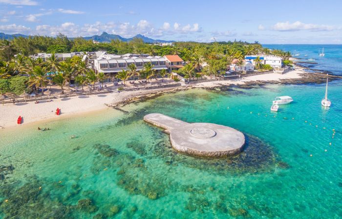 Le Peninsula Bay Beach Resort & Spa
