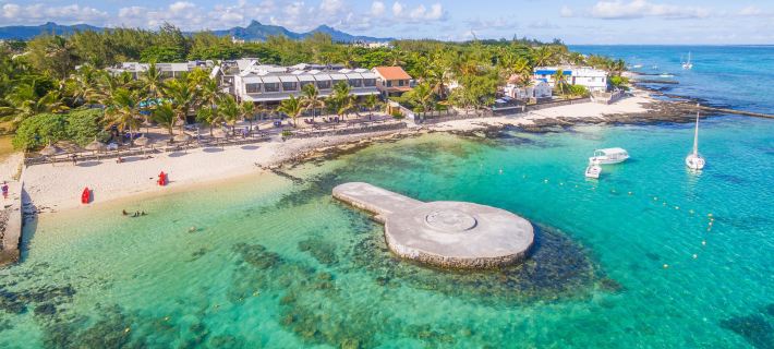 Le Peninsula Bay Beach Resort & Spa Hotels in Mauritius