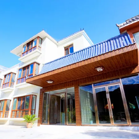 Lakeview Village