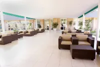 Cresta Lodge Gaborone - parking