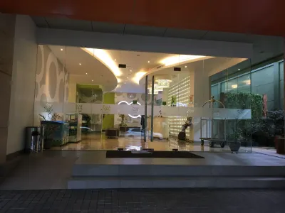 Zest Jemursari by Swiss-Belhotel International  호텔