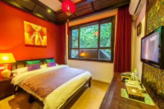 Little Chiang Mai Sky Mirror Store (Yangshuo West Street Longtoushan Wharf Store)