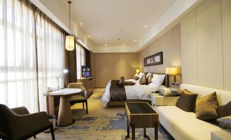 Celebrity Hotel - Housity