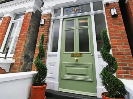 Primrose Guest House Отели рядом с достопримечательностью «Хайгейтское кладбище»