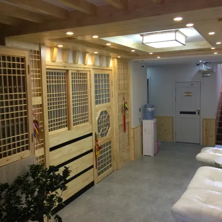 Yanxin Hotel