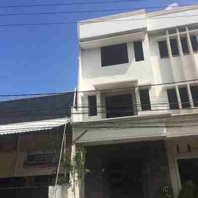 帕帕瑞卡酒店 Hotel Exterior