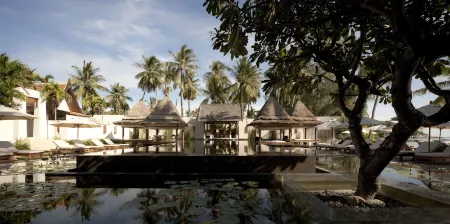 Sala Samui Choengmon Beach Resort Отели рядом с достопримечательностью «The Source Herbal Detox»