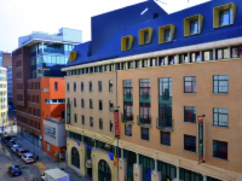 スリープ ウェル ユース ホステル ブリュッセルのホテル