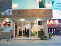 Fahsai Bay Villa Hotels near Real Rocks Climbing School, rock climbing Krabi, Railay Beach