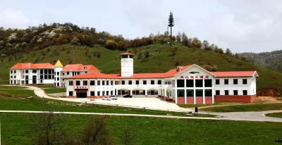 Guanshan Holiday Hotel Hotel a Contea di Long