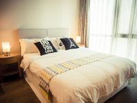 青岛记忆旅行公寓 - 精致大床房