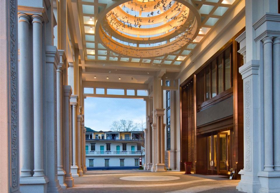 비촨 쿵중 핫 스프링 호텔