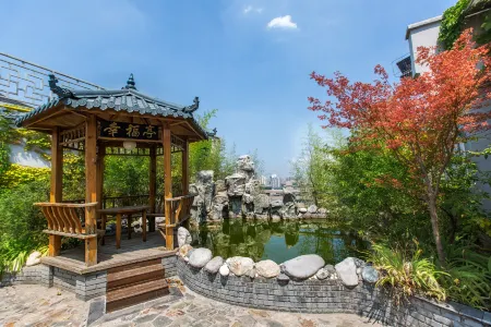 Minxing Boutique Hotel Отели рядом с достопримечательностью «Bell Tower and Drum Tower Square»