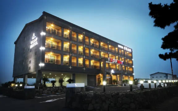 Sea& 飯店 梨湖海水浴場附近的飯店