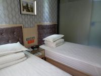 成都德和酒店 - 标准双床房
