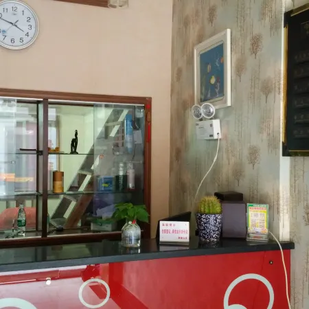 Jianli Youyi Chinese Inn