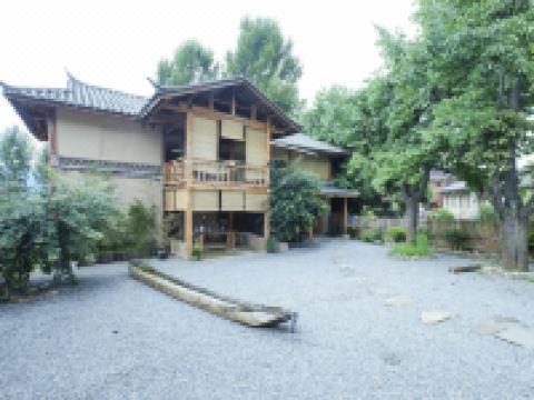 泸沽湖有味原舍草海景观客栈